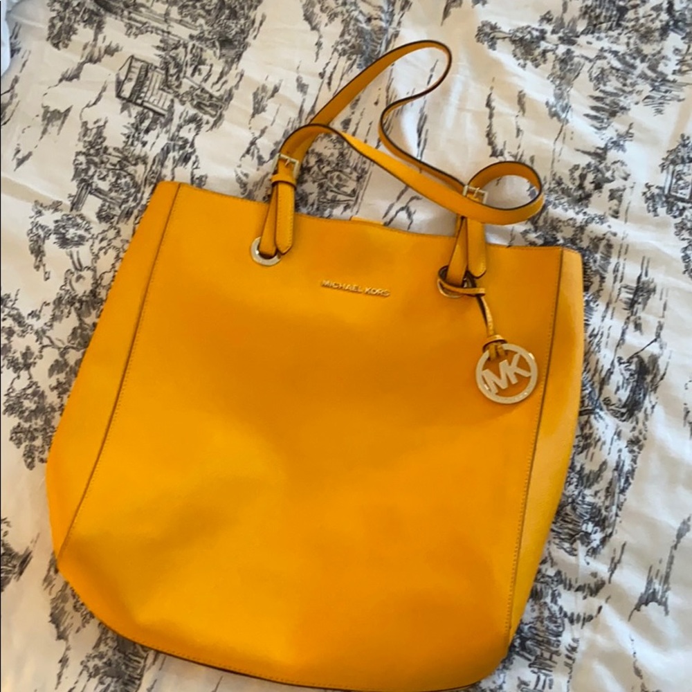 Jet setter Michael kors saffiano tote